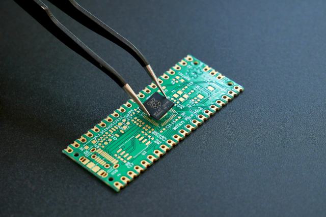 Elektronikai alkatrészek